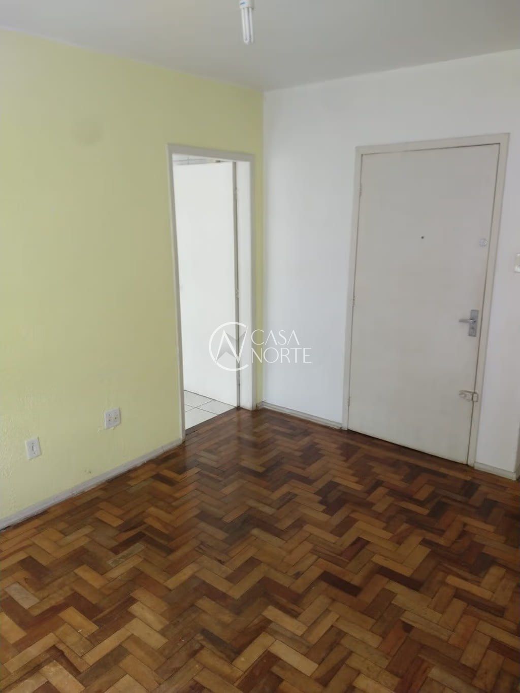 Apartamento à venda com 2 quartos, 58m², 1 vaga, Rua Sapê no bairro Passo da Areia em Porto Alegre
