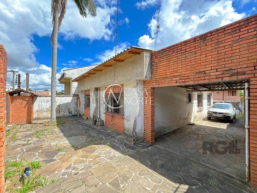 Terreno à venda  com 528m², Rua Álvaro Nicofé no bairro Vila Jardim em Porto Alegre
