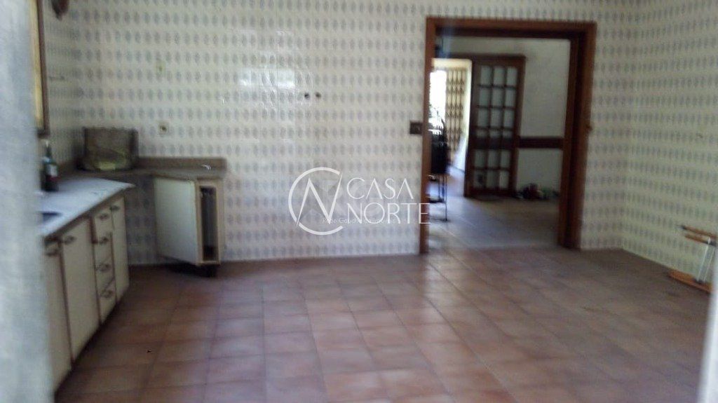 Casa à venda com 2 quartos, 244m², 4 vagas, Travessa Irmaos Calvet no bairro Teresópolis em Porto Alegre