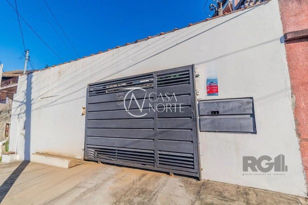 Casa à venda com 3 quartos, 180m², 1 suíte, 2 vagas, Rua Santiago Dantas no bairro Cascata em Porto Alegre