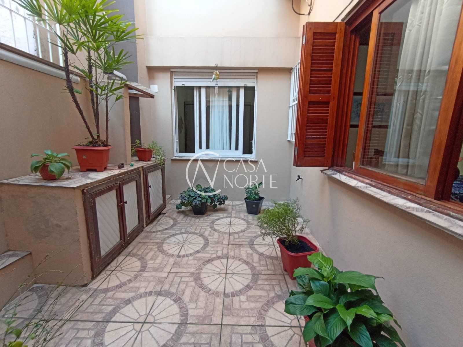 Apartamento à venda com 2 quartos, 79m², 1 suíte, 1 vaga, Rua Anita Garibaldi no bairro Mont Serrat em Porto Alegre