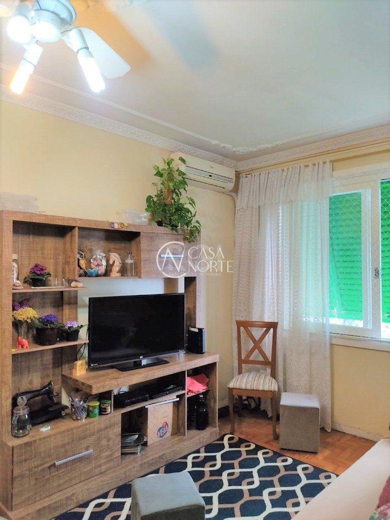 Apartamento à venda com 3 quartos, 79m², Avenida Assis Brasil no bairro Passo da Areia em Porto Alegre