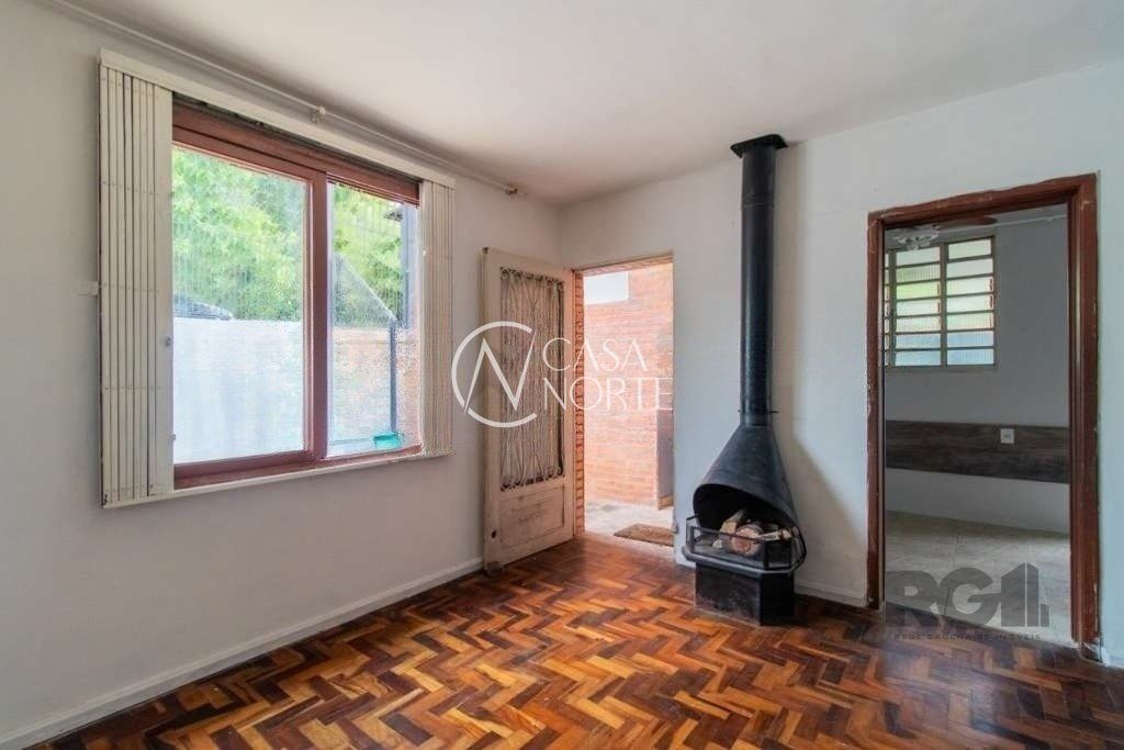 Casa à venda com 3 quartos, 150m², 1 vaga, Rua João Fernandes Soares no bairro Santa Tereza em Porto Alegre