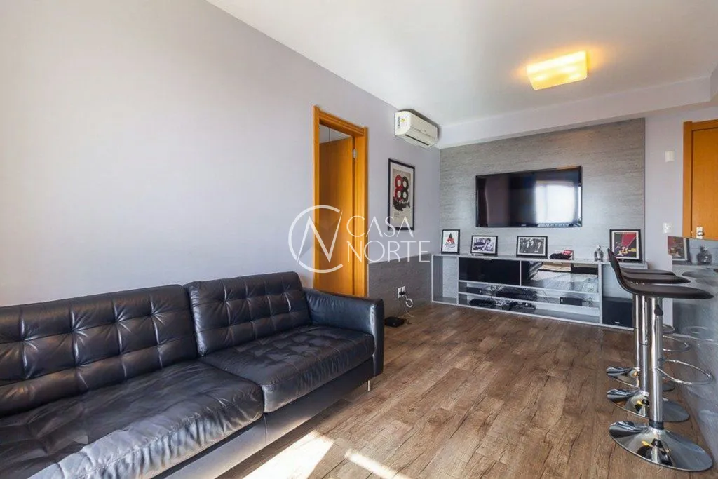 Apartamento à venda com 1 quarto, 56m², 1 suíte, 1 vaga, Avenida Luiz Manoel Gonzaga no bairro Três Figueiras em Porto Alegre