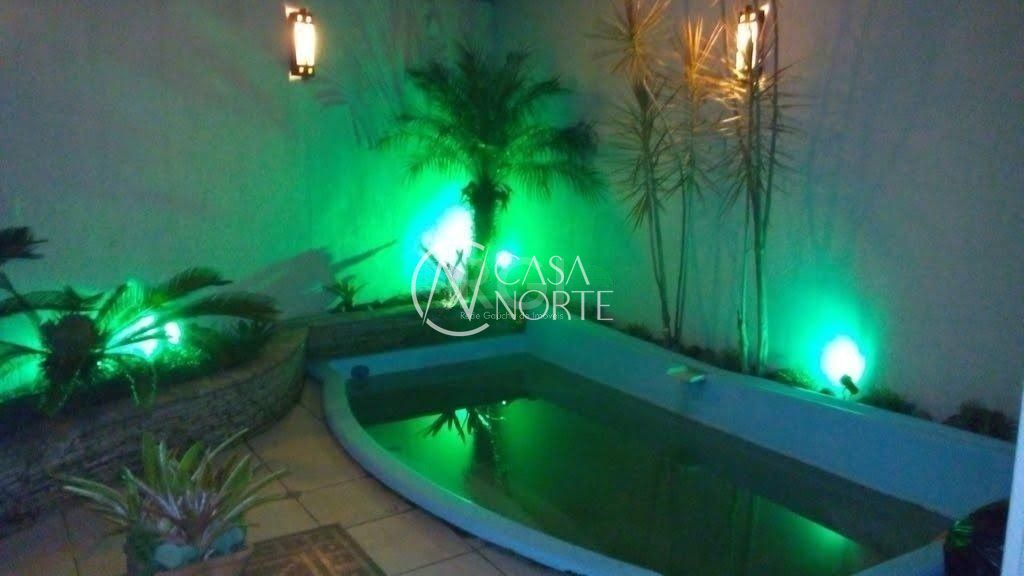 Casa de Condomínio à venda com 3 quartos, 350m², 2 suítes, 2 vagas, Rua Conrado Ferrari no bairro Jardim Isabel em Porto Alegre