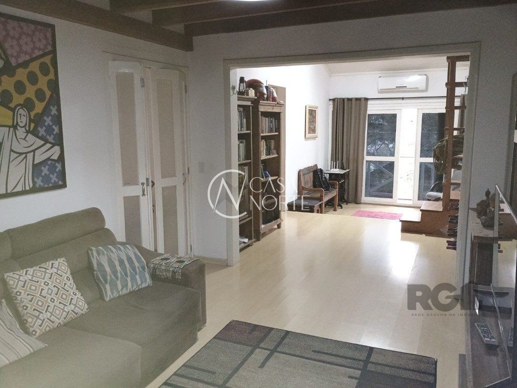 Casa à venda com 3 quartos, 100m², 1 suíte, Estrada Campo Novo no bairro Ipanema em Porto Alegre