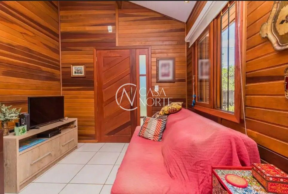 Casa à venda com 4 quartos, 114m², 2 vagas, Rua Padre Teschauer no bairro Glória em Porto Alegre