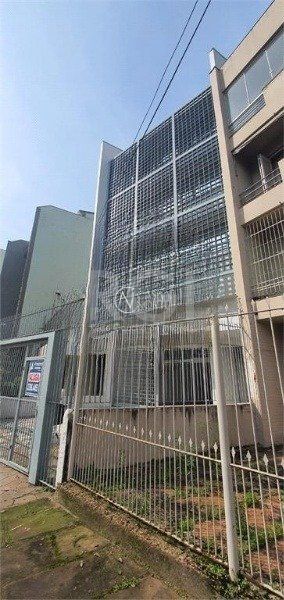 Prédio Comercial à venda , 241m², Avenida Taquara no bairro Petrópolis em Porto Alegre
