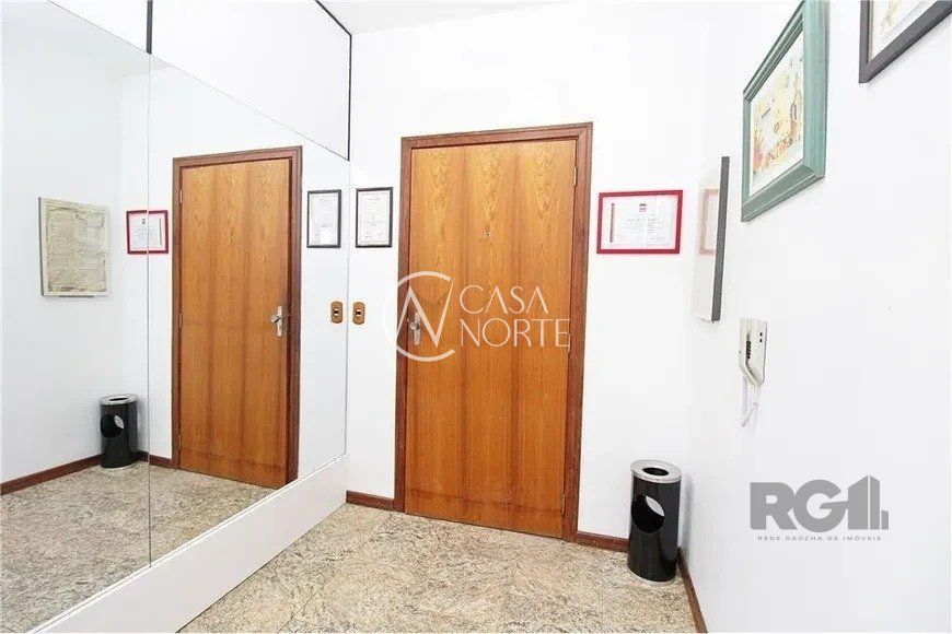 Sala Comercial à venda , 26m², Rua Washington Luiz no bairro Centro Histórico em Porto Alegre