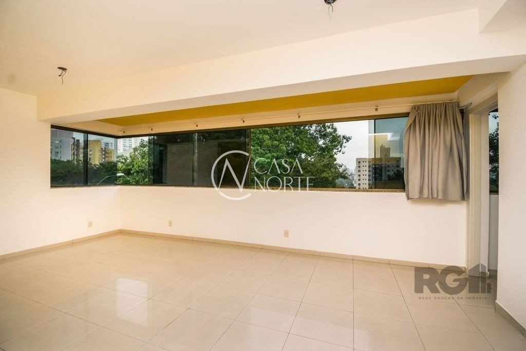 Apartamento à venda com 3 quartos, 127m², 1 suíte, 2 vagas, Rua Cipo no bairro Passo da Areia em Porto Alegre