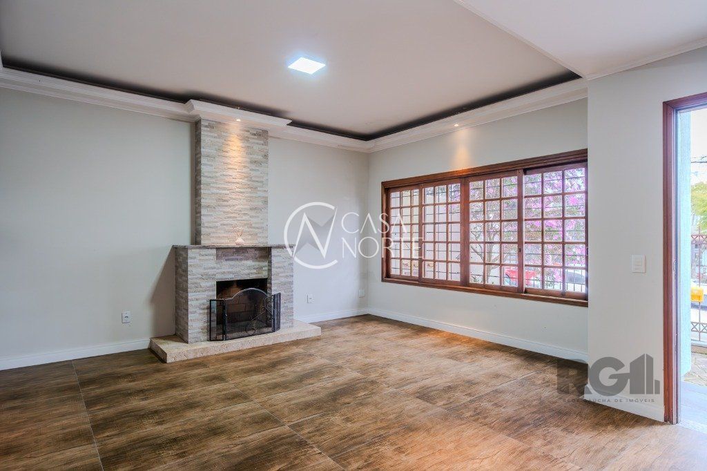 Casa à venda com 4 quartos, 214m², 1 suíte, 2 vagas, Rua Luíza Rocco no bairro Glória em Porto Alegre