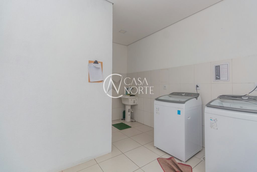 Apartamento à venda com 1 quarto, 30m², 1 vaga, Rua Fagundes Varela no bairro Santo Antônio em Porto Alegre