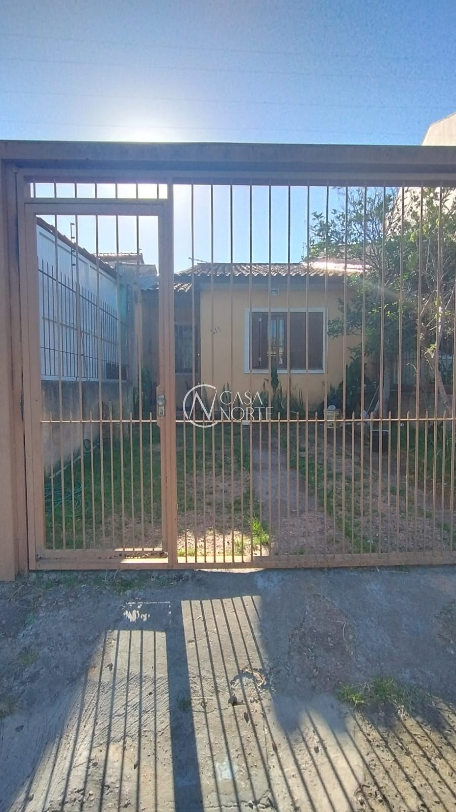 Casa à venda com 2 quartos, 53m², 1 vaga, Rua Francisca Prezzi Bolognesi no bairro Hípica em Porto Alegre