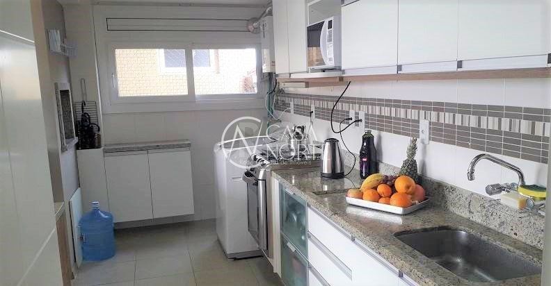 Apartamento à venda com 2 quartos, 83m², 1 suíte, 1 vaga, Rua Joaquim Cruz no bairro Santo Antônio em Porto Alegre