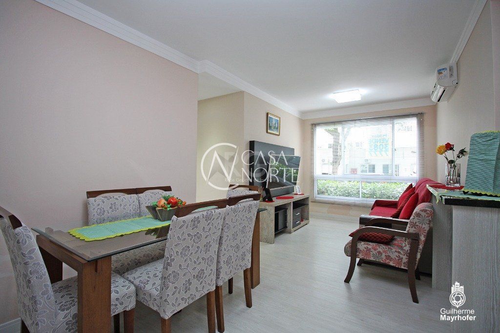 Apartamento à venda com 3 quartos, 70m², 1 suíte, 1 vaga, Avenida Bento Gonçalves no bairro Partenon em Porto Alegre