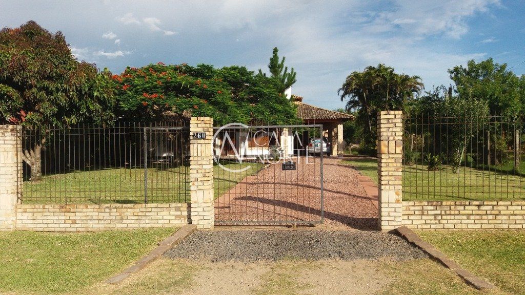 Casa à venda com 2 quartos, 220m², 1 suíte, 4 vagas, Beco Arthur no bairro Boa Vista do Sul em Porto Alegre