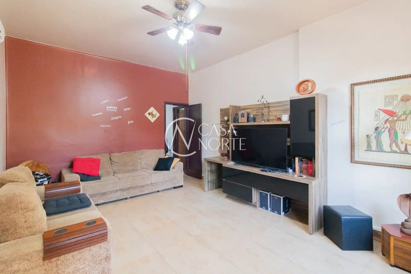 Casa à venda com 4 quartos, 175m², 3 vagas, Rua Júlio Lopes dos Santos Sobrinho no bairro Santa Tereza em Porto Alegre