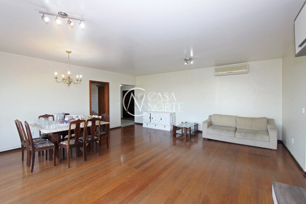 Apartamento à venda com 3 quartos, 127m², 1 suíte, 1 vaga, Rua Engenheiro Alvaro Nunes Pereira no bairro Moinhos de Vento em Porto Alegre