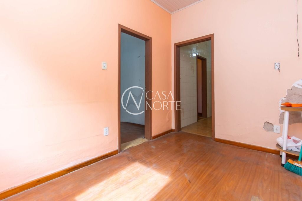 Casa à venda com 3 quartos, 74m², 1 vaga, Rua Irene Capponi Santiago no bairro Cristo Redentor em Porto Alegre