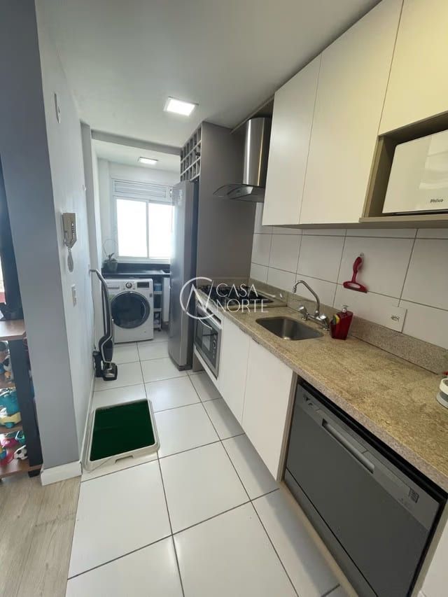Apartamento à venda com 2 quartos, 64m², 1 vaga, Avenida Polônia no bairro São Geraldo em Porto Alegre