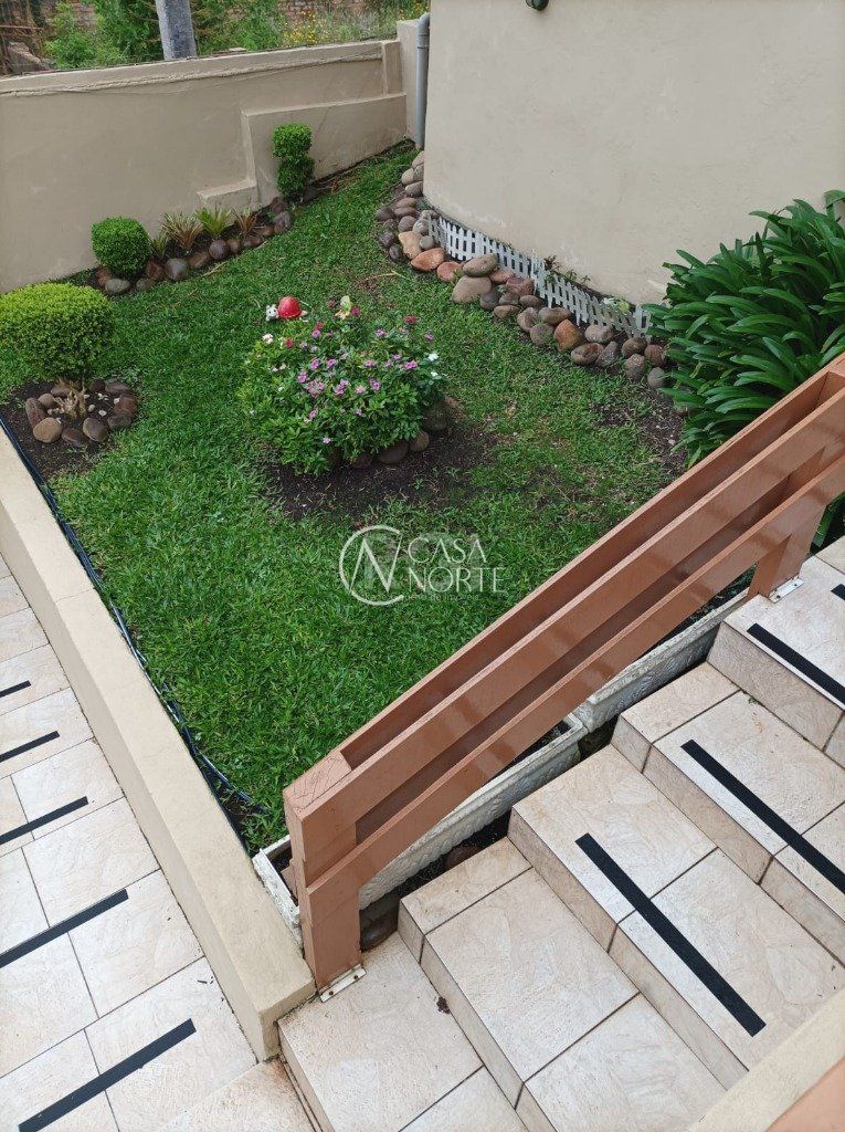 Casa à venda com 3 quartos, 190m², 1 vaga, Rua Silverio Souto no bairro Teresópolis em Porto Alegre