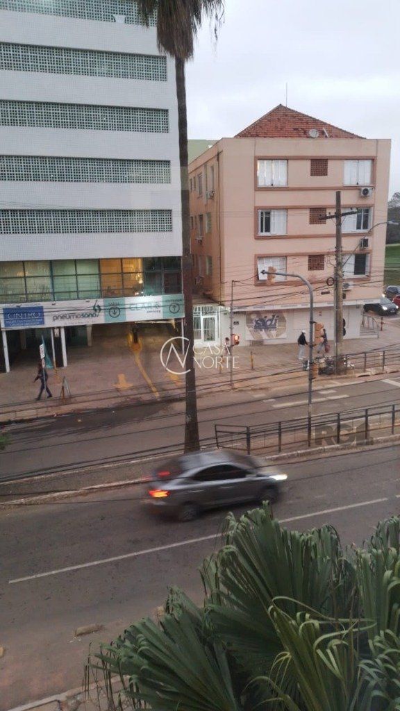 Apartamento à venda com 2 quartos, 77m², Rua José de Alencar no bairro Menino Deus em Porto Alegre