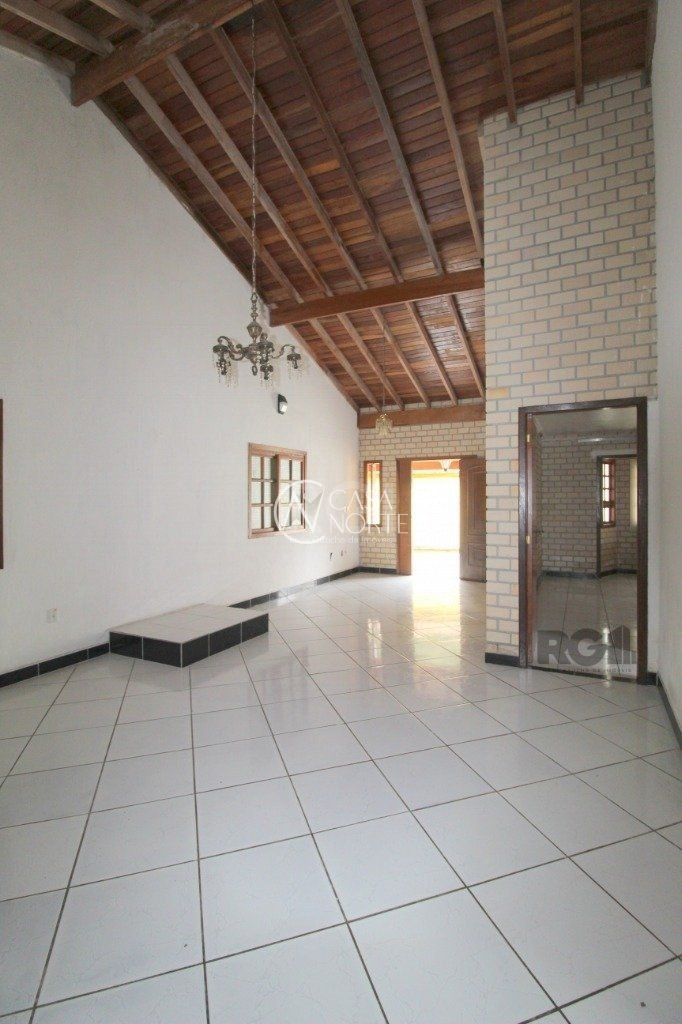 Casa à venda com 3 quartos, 150m², 2 suítes, 5 vagas, Avenida Engenheiro Ludolfo Boehl no bairro Teresópolis em Porto Alegre