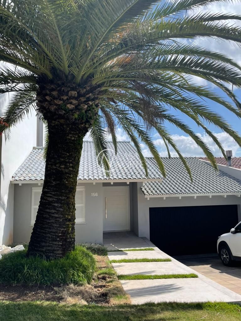 Casa de Condomínio à venda com 4 quartos, 720m², 4 suítes, 2 vagas, Rua Alcebíades Antônio dos Santos no bairro Nonoai em Porto Alegre
