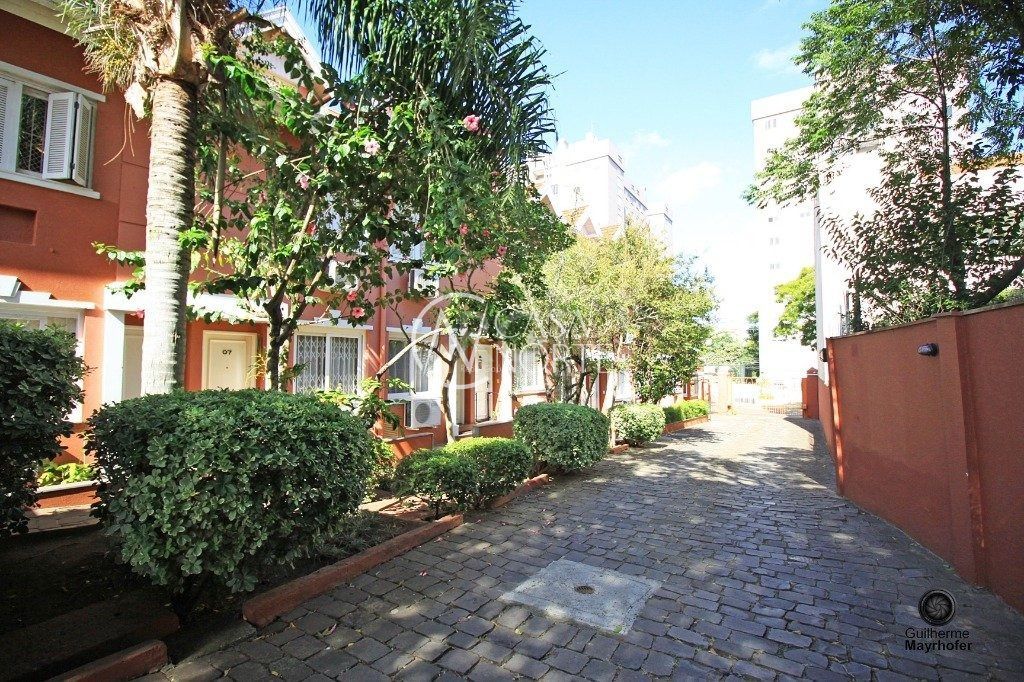 Casa de Condomínio à venda com 3 quartos, 107m², 1 suíte, 1 vaga, Avenida Arnaldo Bohrer no bairro Teresópolis em Porto Alegre