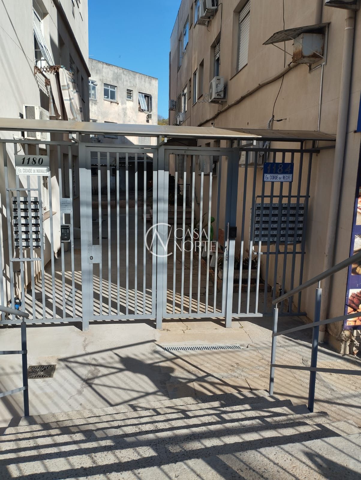 Apartamento à venda com 1 quarto, 43m², Avenida Wenceslau Escobar no bairro Tristeza em Porto Alegre