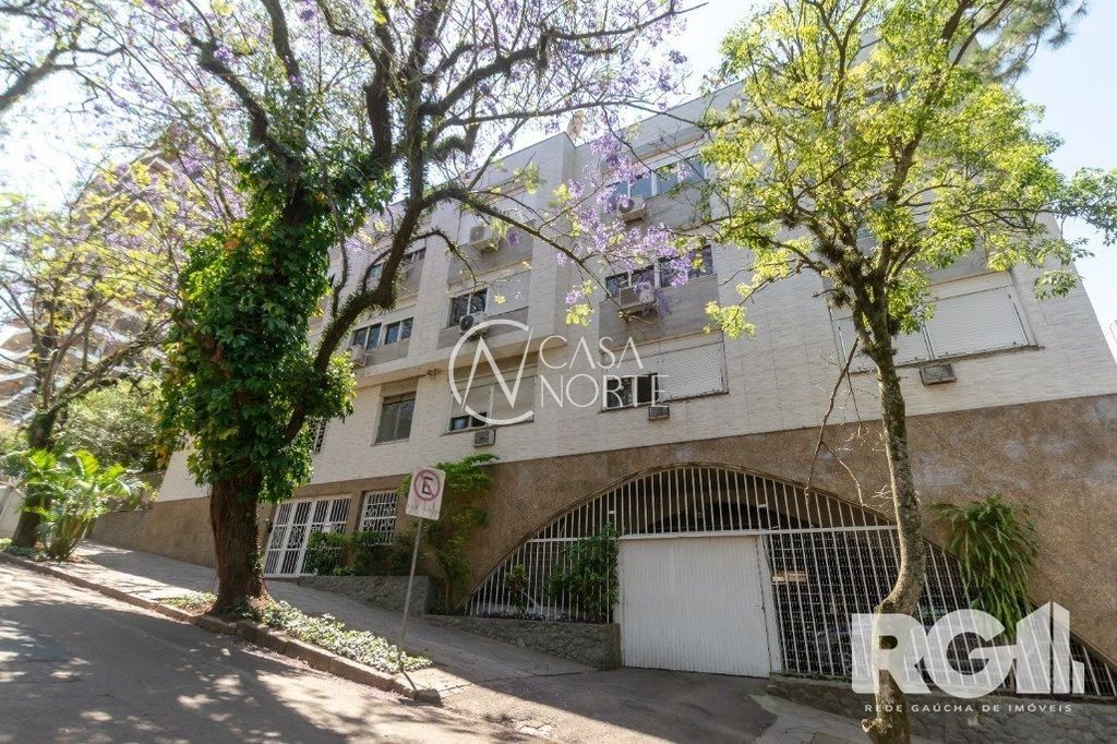 Apartamento à venda com 2 quartos, 100m², 1 suíte, 1 vaga, Rua Dona Leonor no bairro Rio Branco em Porto Alegre