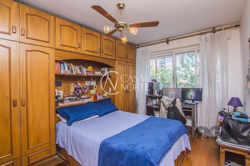 Apartamento à venda com 3 quartos, 90m², Avenida Coronel Lucas de Oliveira no bairro Petrópolis em Porto Alegre