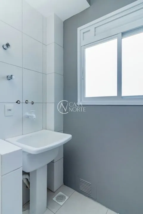 Apartamento à venda com 1 quarto, 46m², 1 vaga, Rua Fagundes Varela no bairro Santo Antônio em Porto Alegre