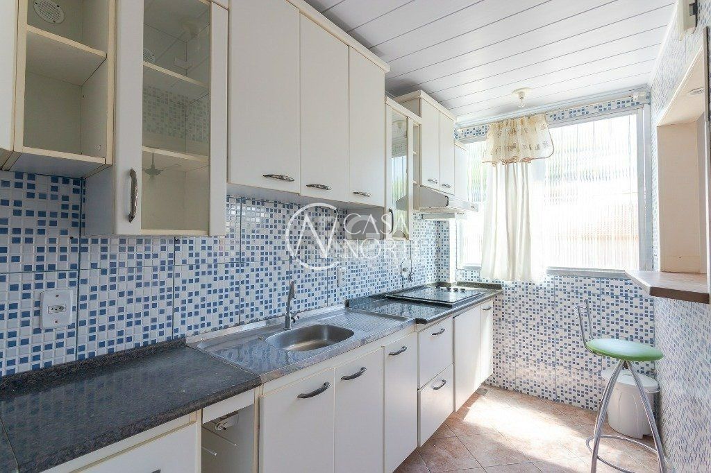 Cobertura à venda com 3 quartos, 118m², 1 vaga, Rua Doutor Ney Cabral no bairro Nonoai em Porto Alegre