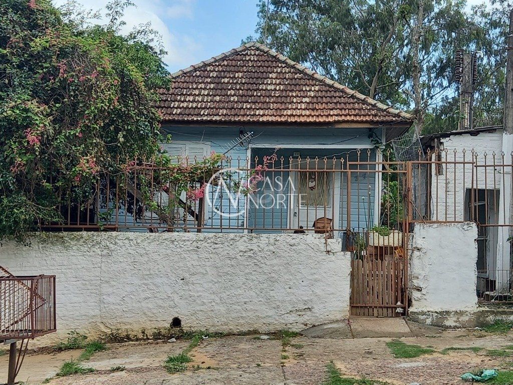 Terreno à venda  com 1985m², Rua Professor Carvalho Freitas no bairro Teresópolis em Porto Alegre
