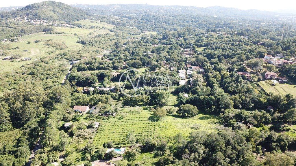 Sítio à venda com 2 quartos, 12114m², 2 suítes, 2 vagas, Gedeon Leite no bairro Hípica em Porto Alegre