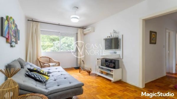 Apartamento à venda com 3 quartos, 63m², 1 vaga, Rua Professor Álvaro Alvim no bairro Rio Branco em Porto Alegre