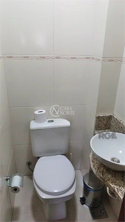 Casa à venda com 3 quartos, 237m², 2 suítes, 2 vagas, Rua Domingos de Abreu no bairro Sarandi em Porto Alegre