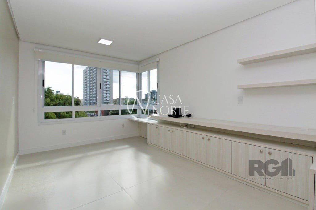 Apartamento à venda com 3 quartos, 98m², 1 suíte, 2 vagas, Praça John Kennedy no bairro Vila Ipiranga em Porto Alegre