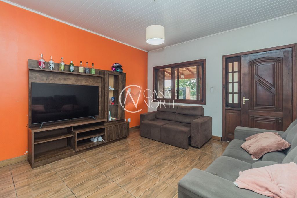 Casa à venda com 3 quartos, 182m², 1 suíte, 2 vagas, Rua Albertina Paz no bairro Restinga em Porto Alegre