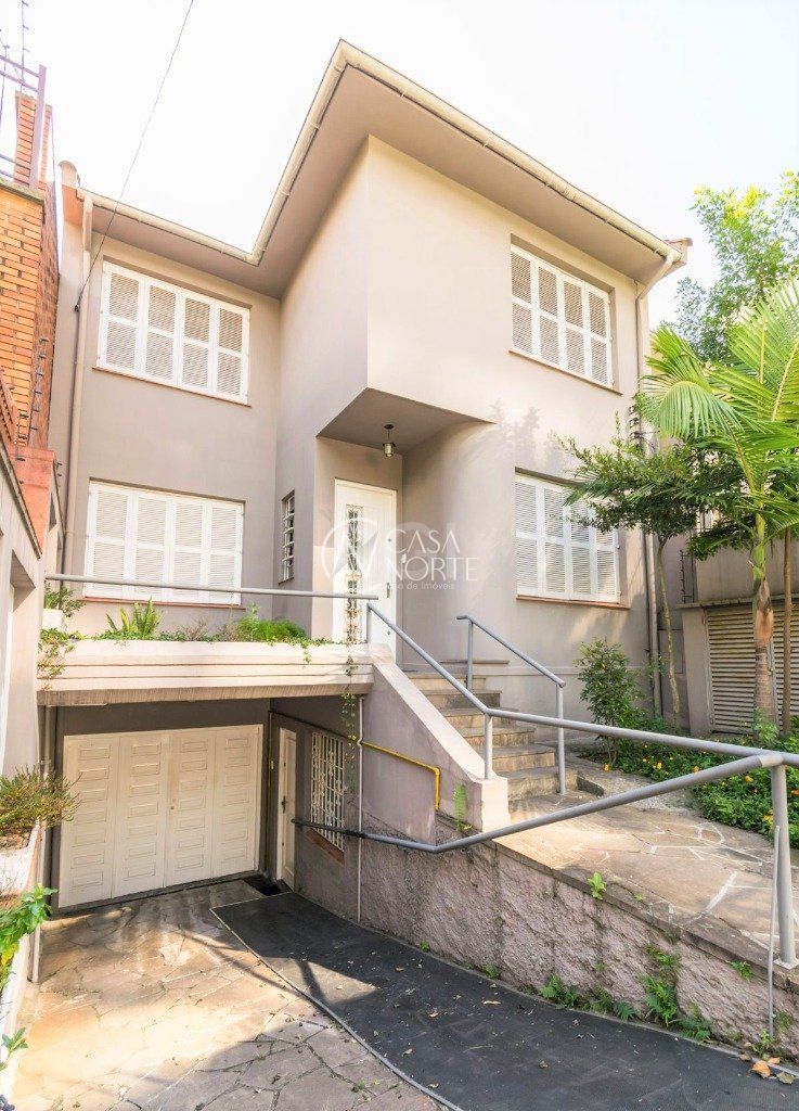 Casa Comercial à venda , 239m², Rua Candido Silveira no bairro Auxiliadora em Porto Alegre