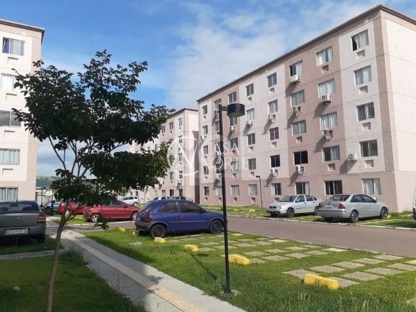 Apartamento à venda com 2 quartos, 40m², 1 vaga, Avenida Juca Batista no bairro Hípica em Porto Alegre