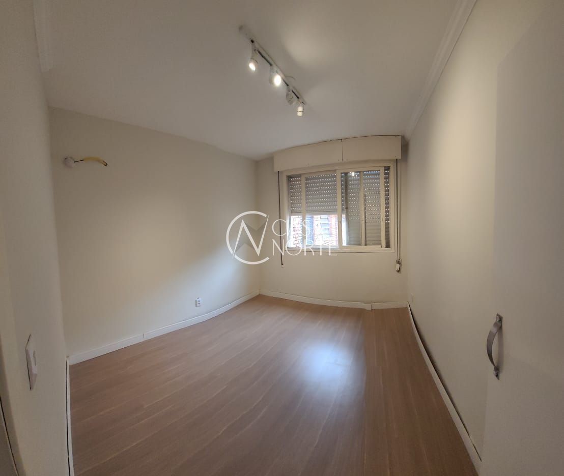Apartamento Garden à venda com 2 quartos, 73m², 2 vagas, Rua Dona Sebastiana no bairro São João em Porto Alegre
