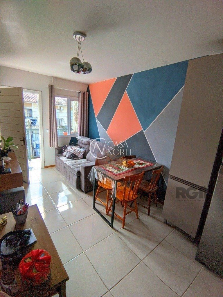 Casa de Condomínio à venda com 2 quartos, 49m², 1 vaga, Rua Dorival Castilhos Machado no bairro Aberta dos Morros em Porto Alegre
