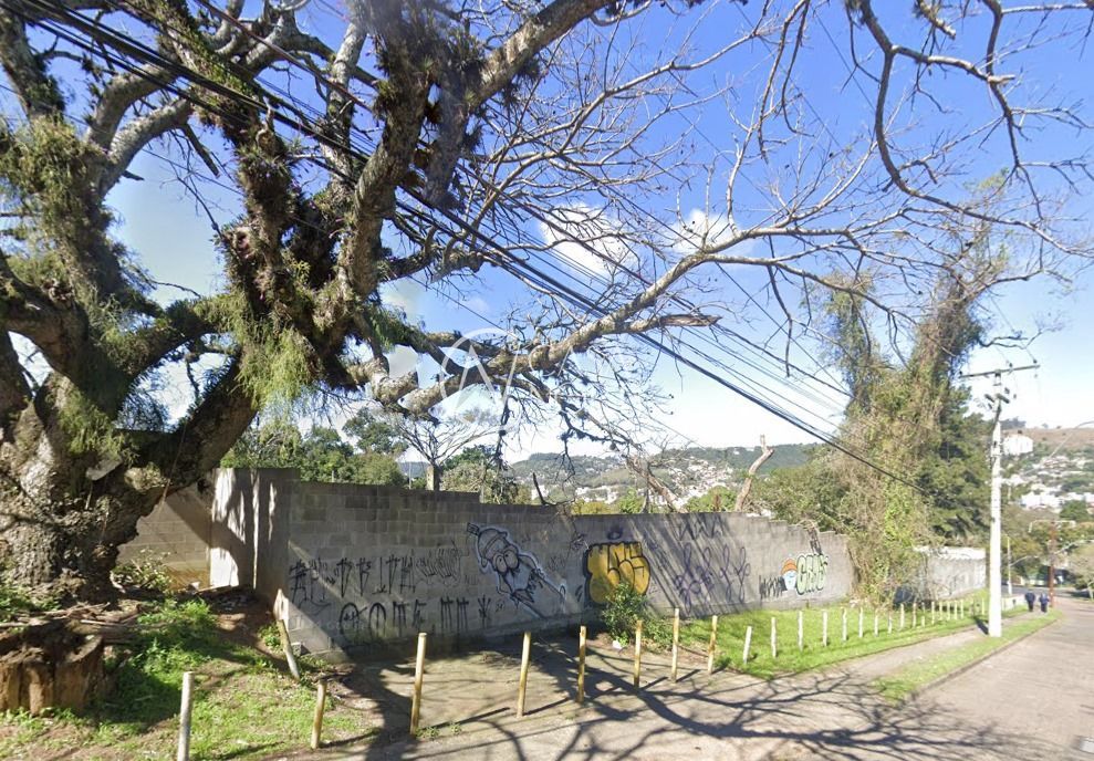 Terreno à venda  com 5317m², Rua Sepé Tiaraju no bairro Teresópolis em Porto Alegre