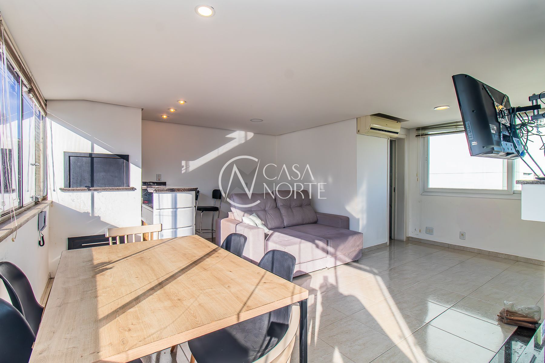 Apartamento à venda com 2 quartos, 86m², 1 suíte, 1 vaga, Rua Anita Garibaldi no bairro Mont Serrat em Porto Alegre