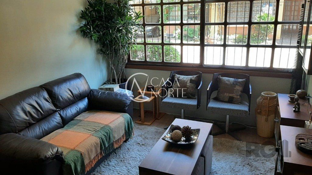 Casa de Condomínio à venda com 3 quartos, 117m², 1 suíte, 1 vaga, Rua General Gomes Carneiro no bairro Medianeira em Porto Alegre