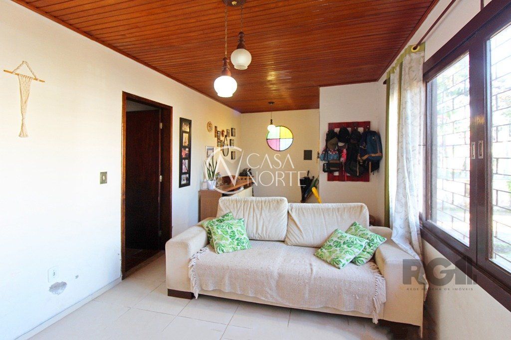 Casa à venda com 3 quartos, 168m², 2 vagas, Rua Engenheiro Jorge Porto no bairro Ipanema em Porto Alegre