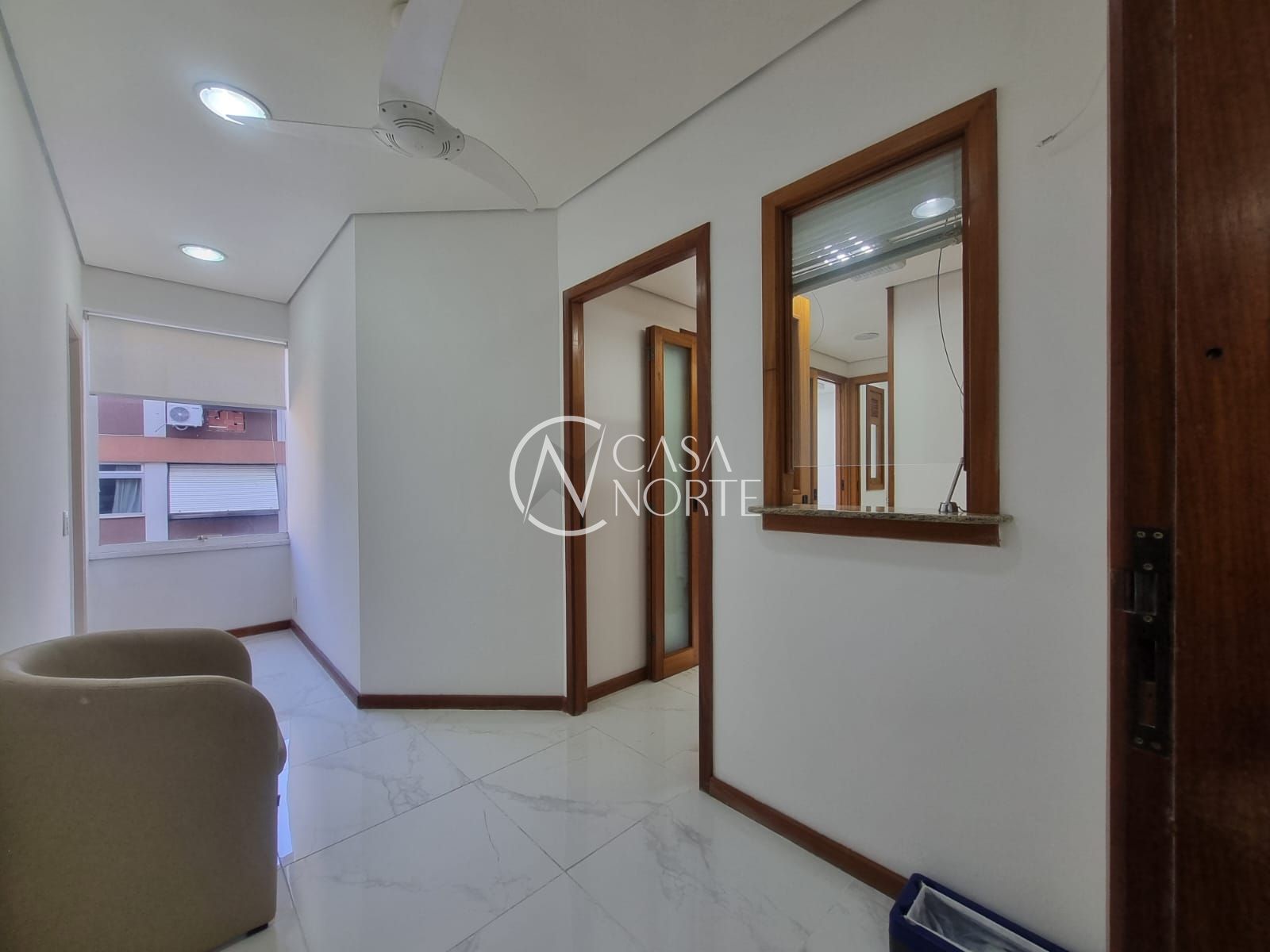 Sala Comercial à venda , 43m², Avenida Getúlio Vargas no bairro Menino Deus em Porto Alegre