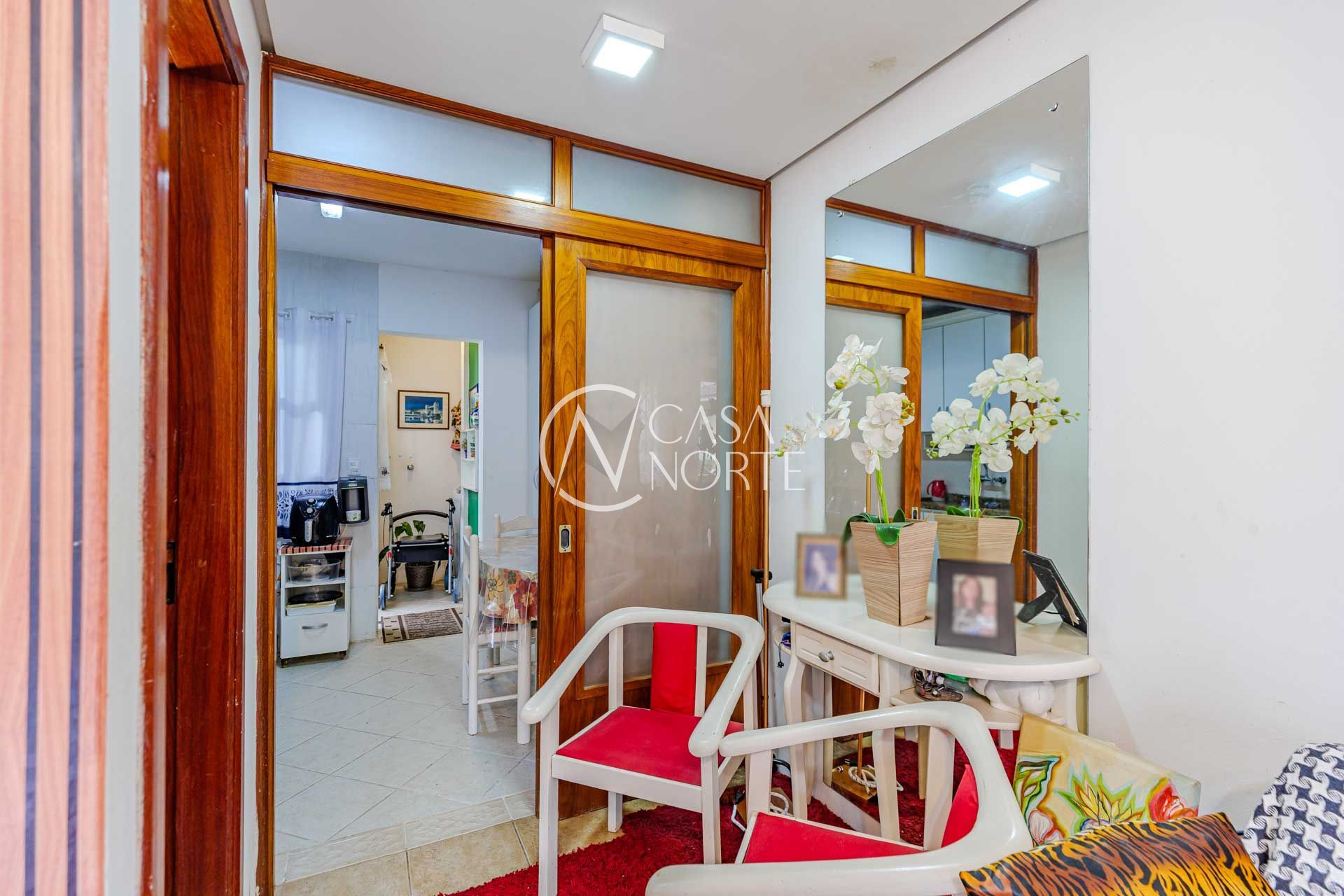 Casa de Condomínio à venda com 3 quartos, 73m², 1 vaga, Rua Professor Carvalho Freitas no bairro Teresópolis em Porto Alegre